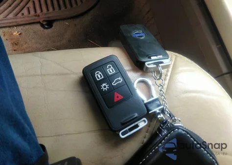 2009 Volvo Xc70 T6 z USA, uszkodzony, nr VIN YV4BZ992691048341